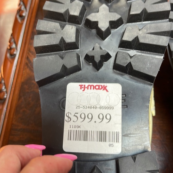 ❤️❤️SOLD❤️❤️Celine Loafers - Picture 6 of 8